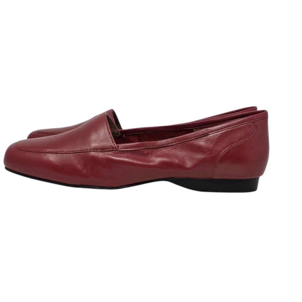 ARRAY Freedom Women 10.5W Chili Red Leather Square Toe Slip On Loafers Flats NIB